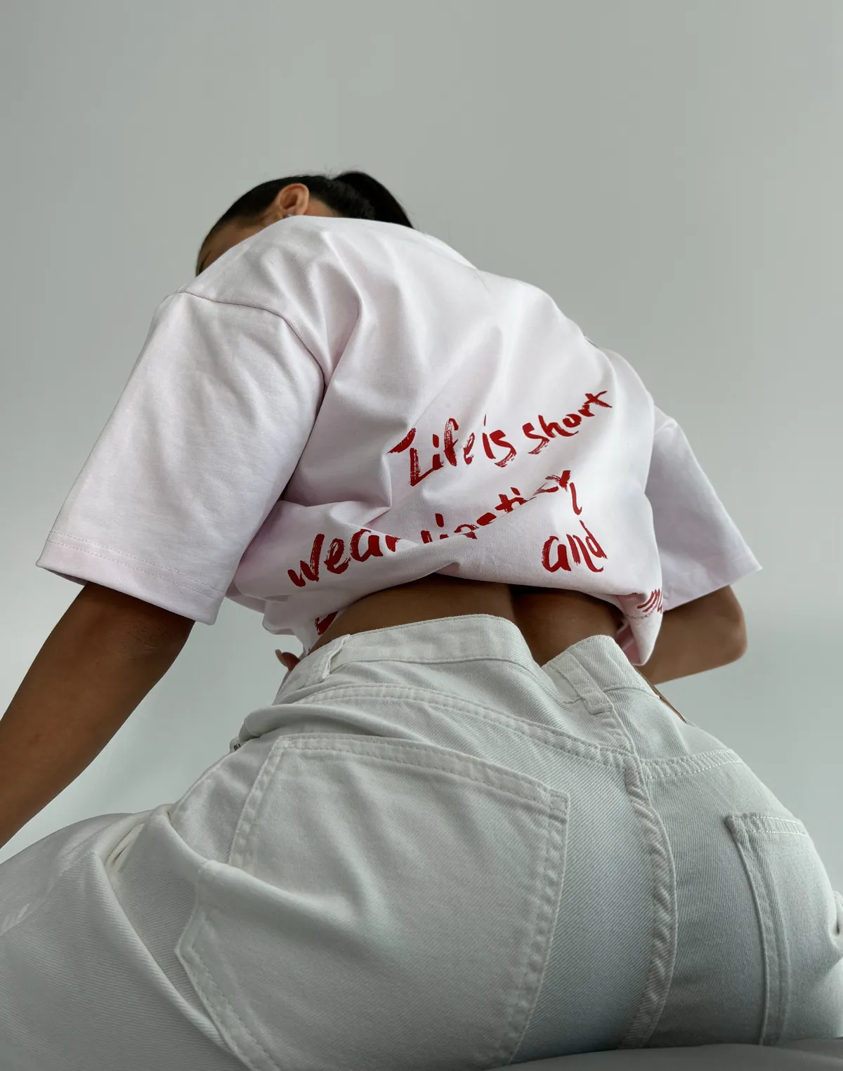 Футболка жіноча зі супер щільного котону оверсайз, рожева з принтом "Wear Lipstick" - Фото 8