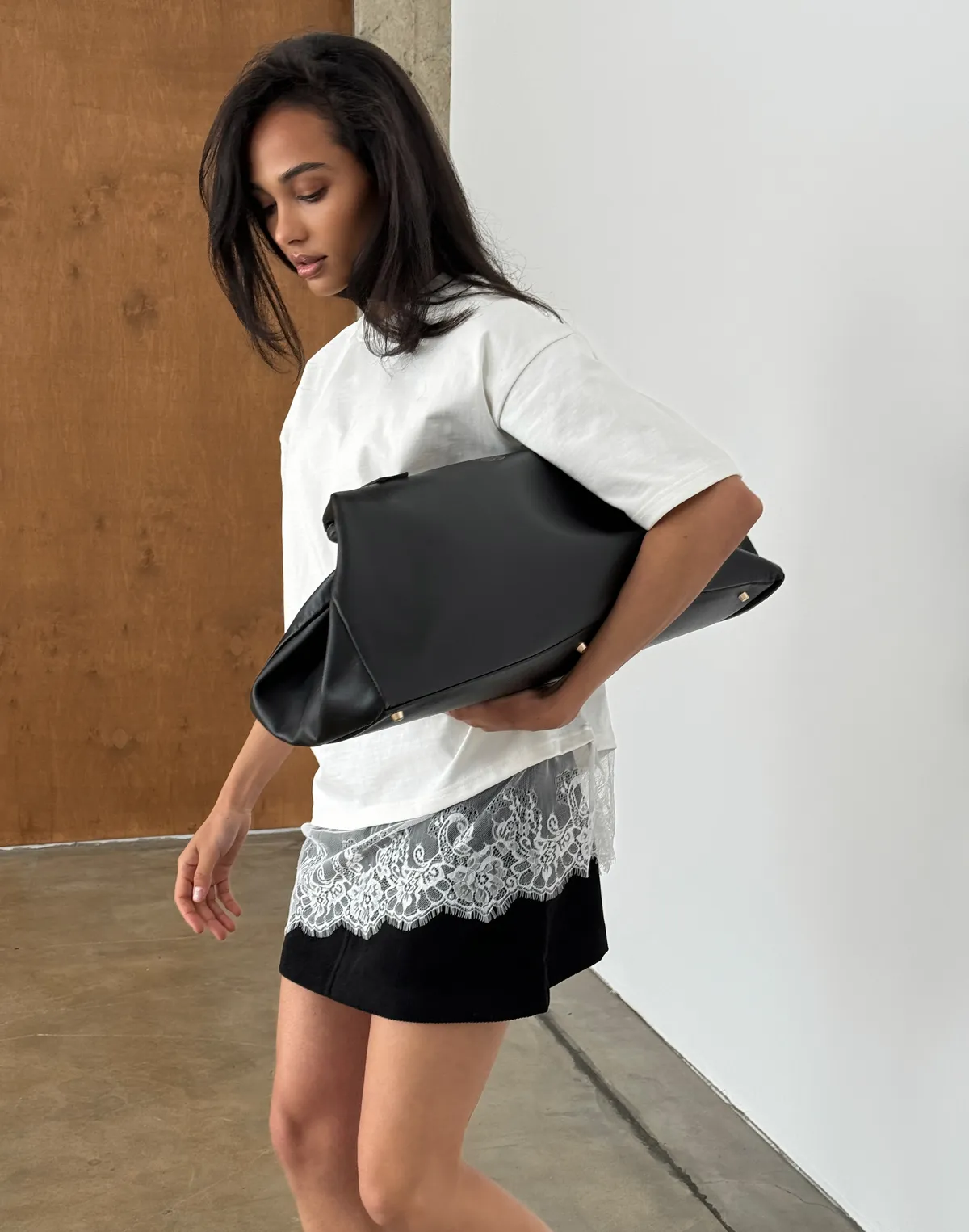 Футболка оверсайз з щільної бавовни з мереживом шантільє, шампань - Фото 8