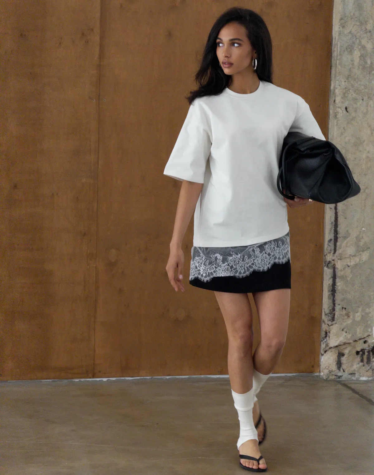 Футболка оверсайз з щільної бавовни з мереживом шантільє, шампань - Фото 1